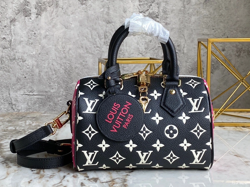 First bag ru Louis Vuitton BANDOULIÈRE 20 SPEEDY 0809